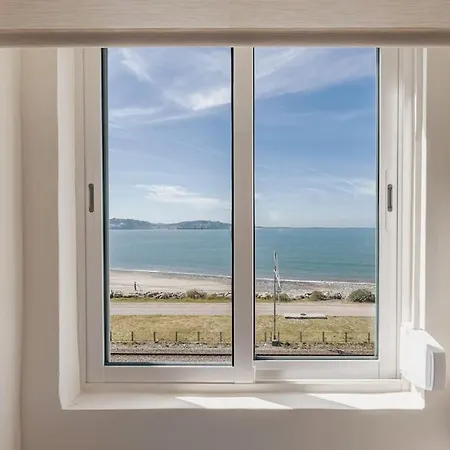 Riverside 32 Апартаменты *